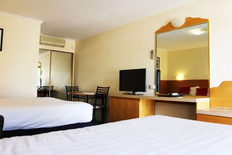 Boulevard Motor Inn
