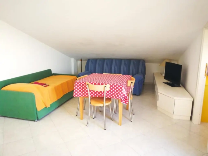 3 Bedrooms Apartment