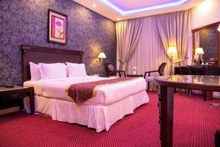 Deluxe Double room with city view