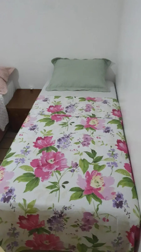 SUITE com BANHEIRO PRIVATIVO e QUARTO DUPLO