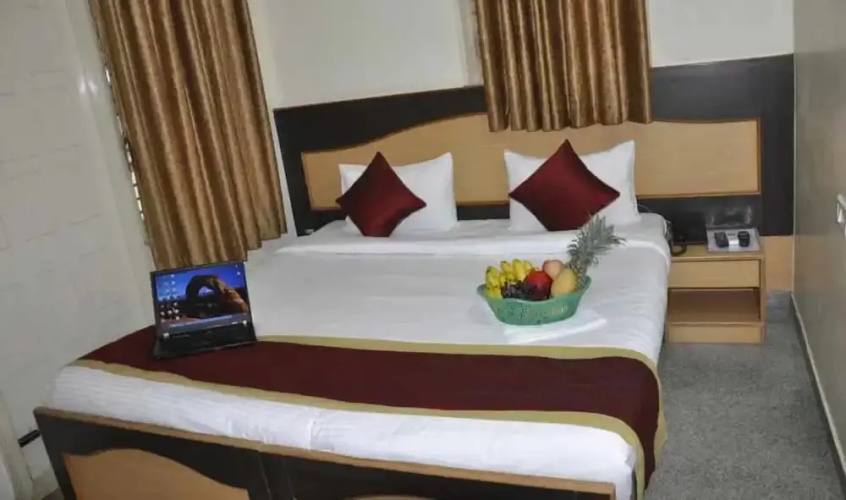 Goroomgo  Ample Mint Bengaluru