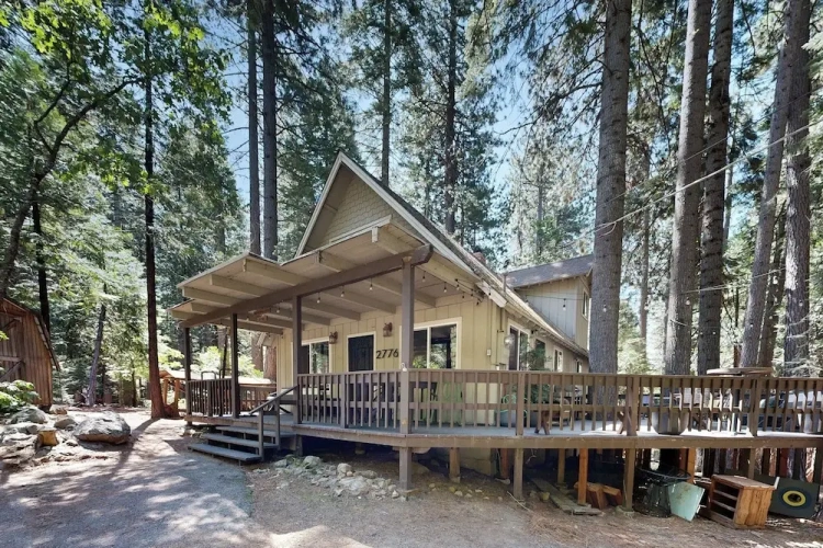 4 Bedrooms Cottage