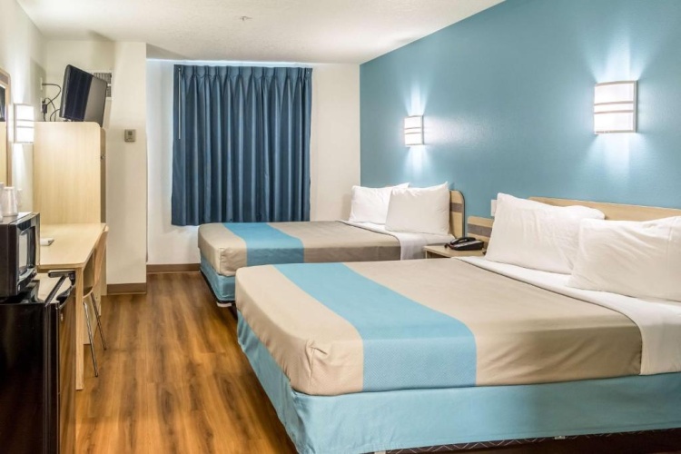 Deluxe Quadruple room