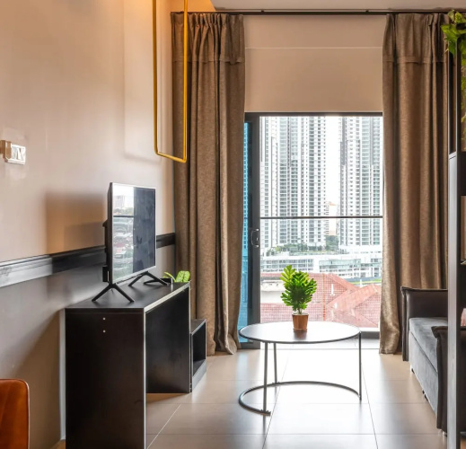 Reizz Residence by Plush