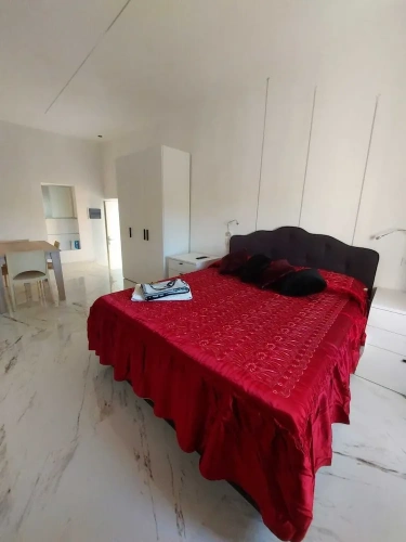 Deluxe Studio