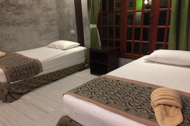 Baan Salathai Hua Hin