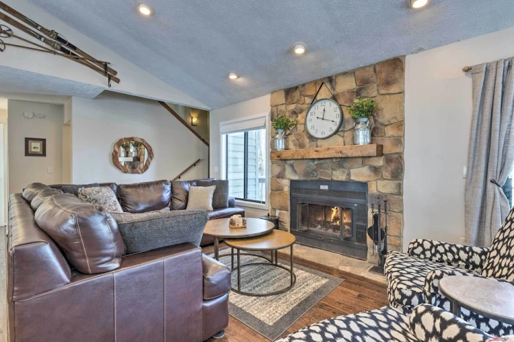 6 Bedrooms Cottage with balcony
