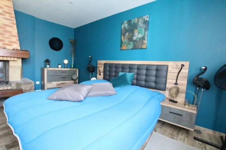 3 Bedrooms Apartment