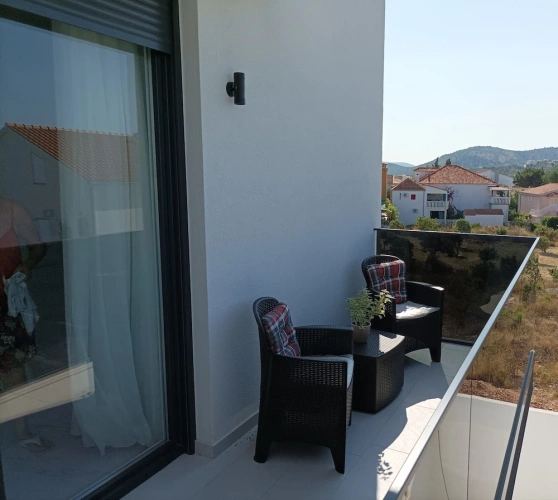 Deluxe Double room with balcony and with partial sea view
