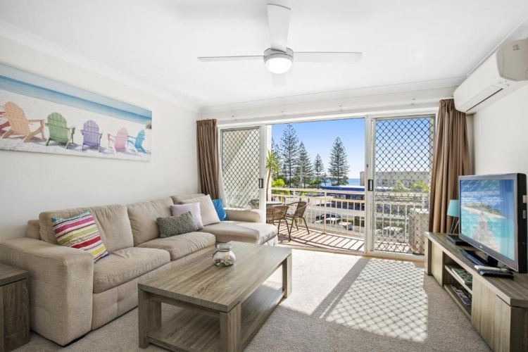 2 Bedrooms Deluxe Quadruple Apartment