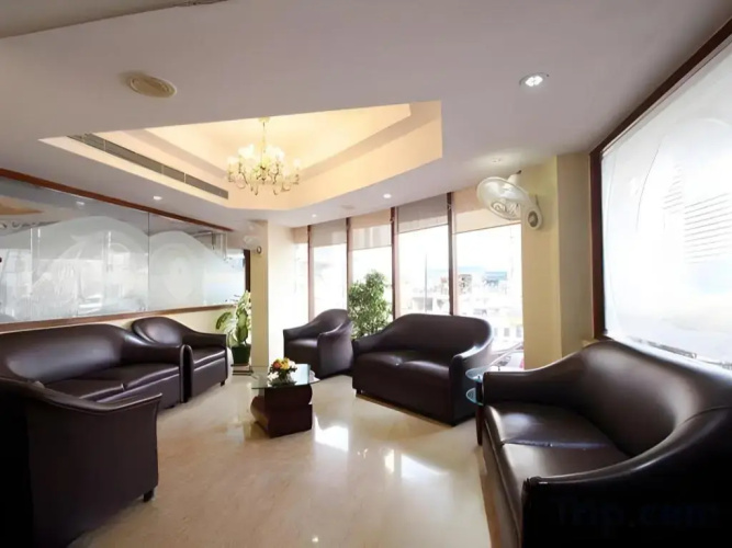 Daspalla Executive Court