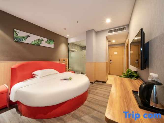 Standard Single Family room