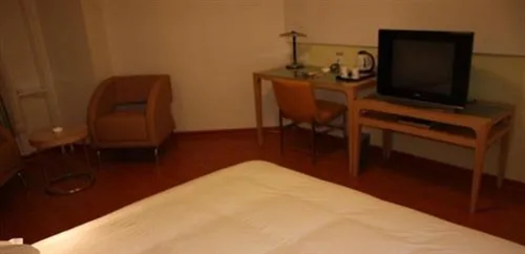 Yinzuo Jiayi Hotel - Qingdao