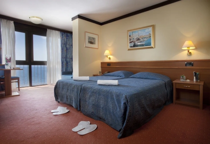 Double room with sea view