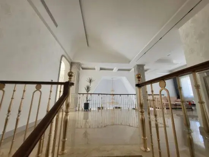 Yiran Hotel