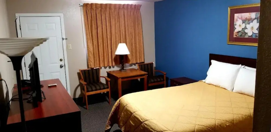 Continental Inn & Suites Conway