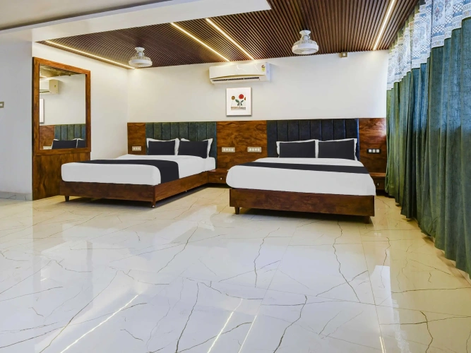 Classic Quadruple room