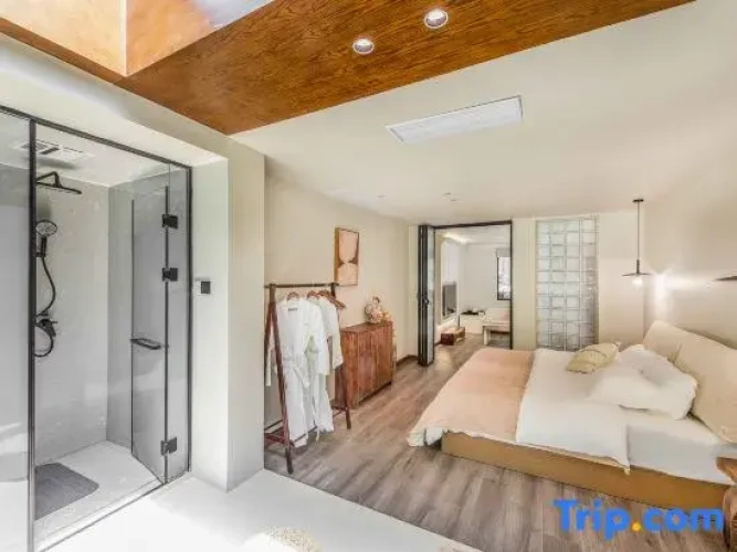 Suite with river view