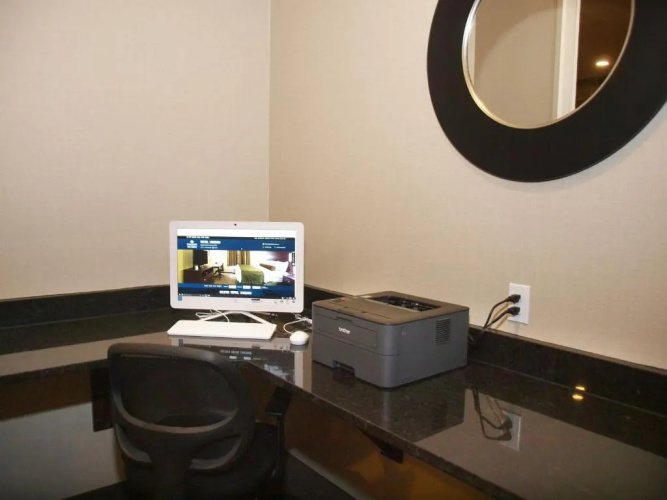Cobblestone Inn & Suites - Vinton