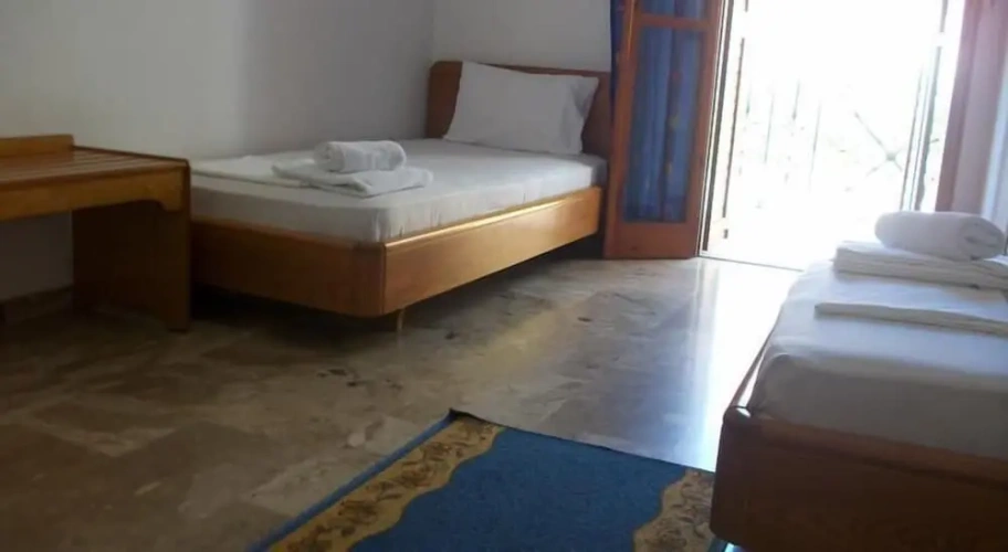Standard Triple room with balcony