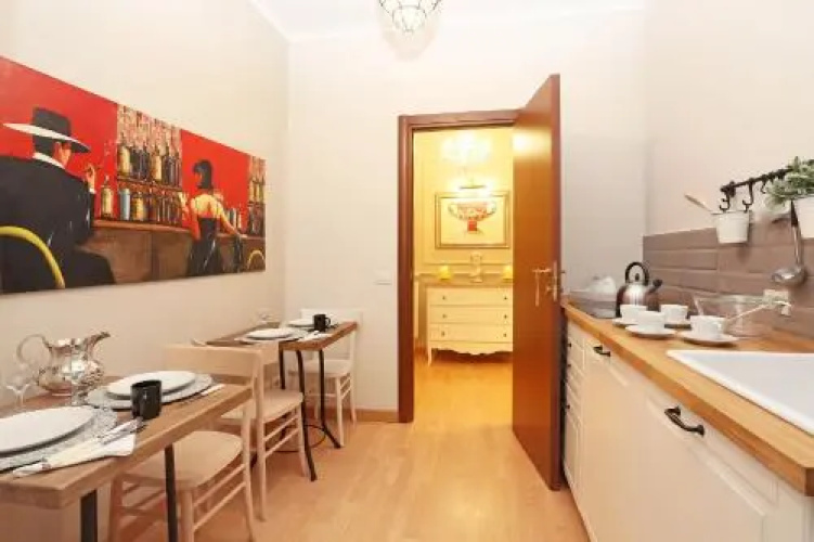 Via della Vite 2nd Floor Apartment