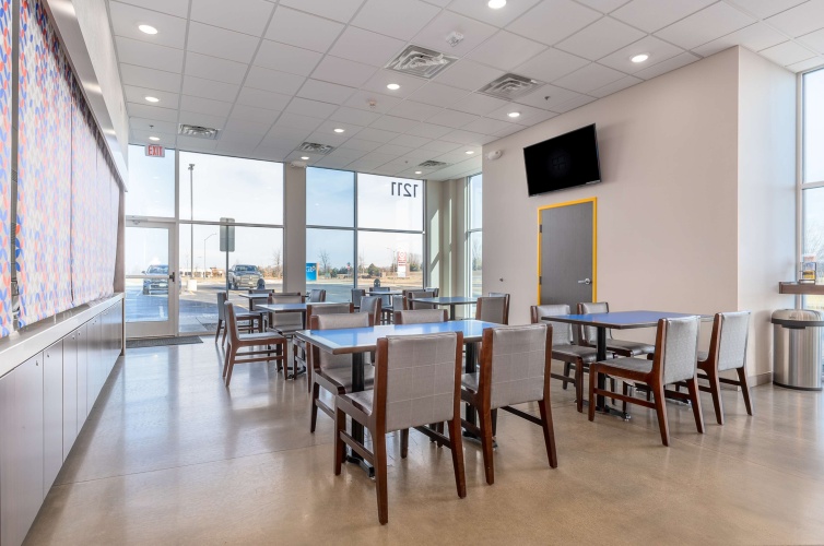 GLo Best Western Dawley Farms In Sioux Falls photo 35