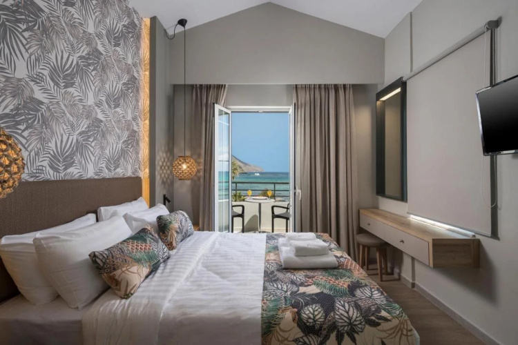 Mare Blue & Suites