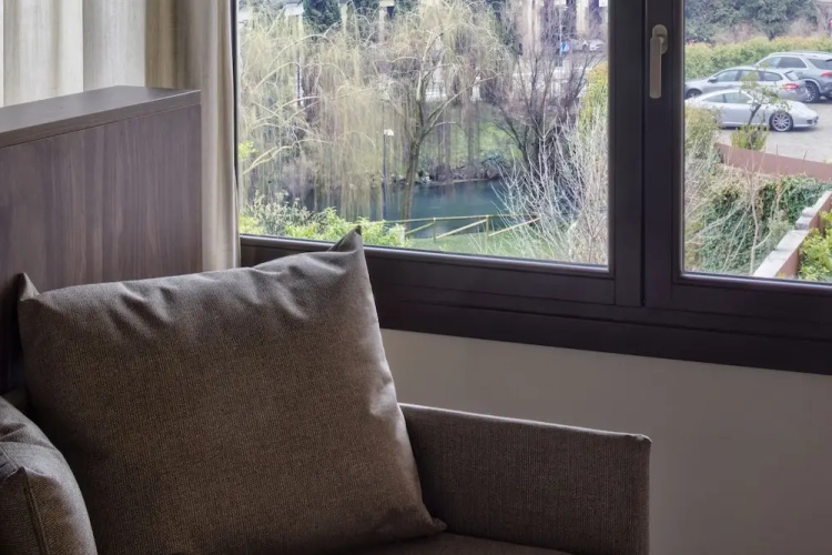 Porta Altinia Suites
