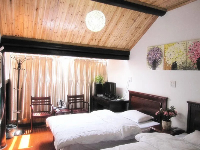 Xitang Wolongju Inn