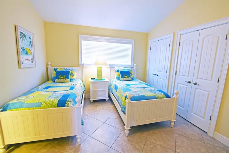 Blue Water View Apartment 6