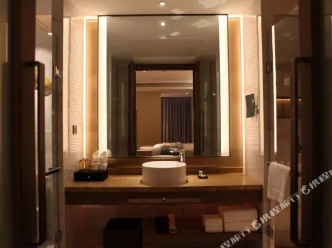 Deluxe Double Suite