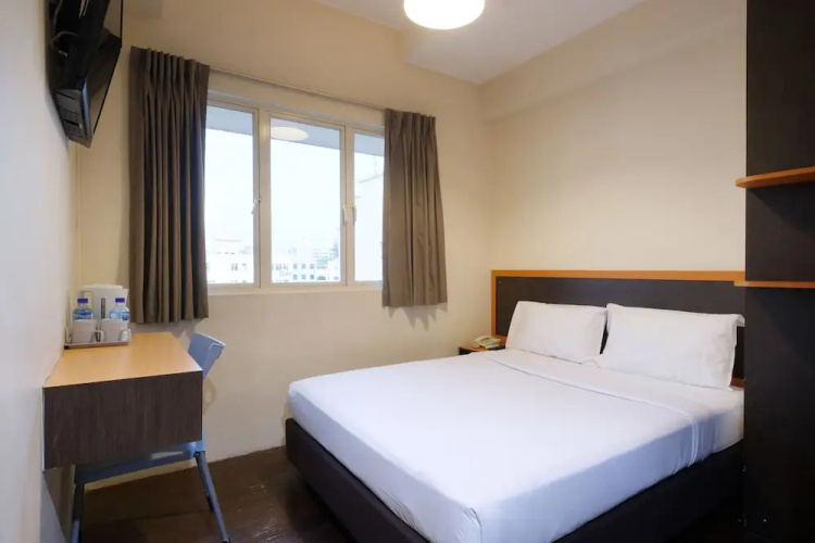 Nicoll Hotel