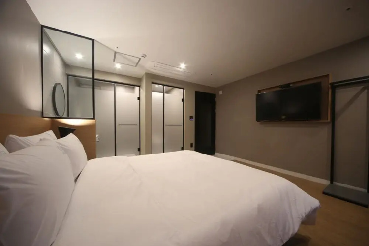Hotel OU