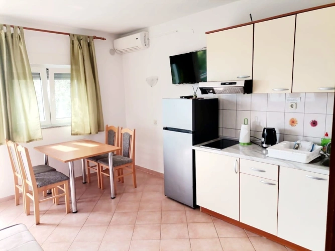 1 Bedroom Apartment with balcony