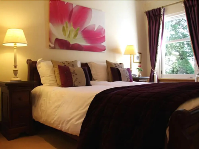 Arden Country House