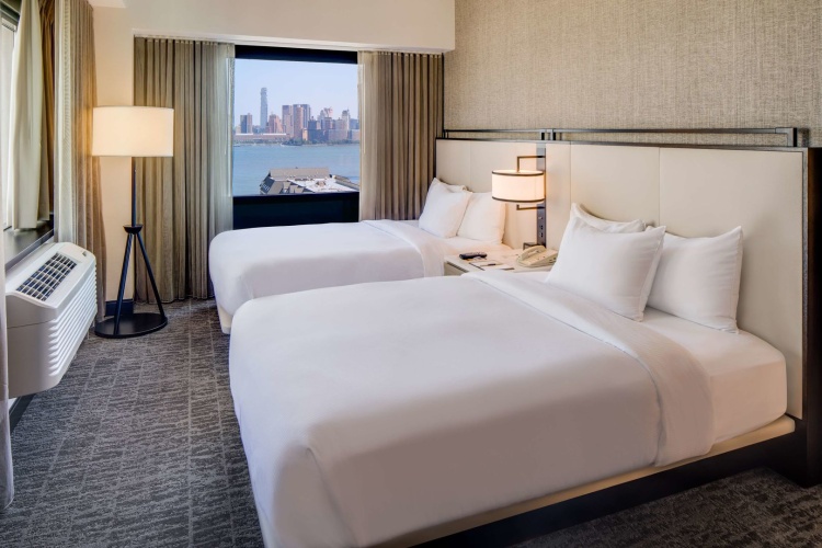 DoubleTree by Hilton Hotel & Suites Jersey City photo 6