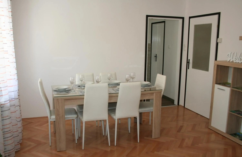 Apartma Center
