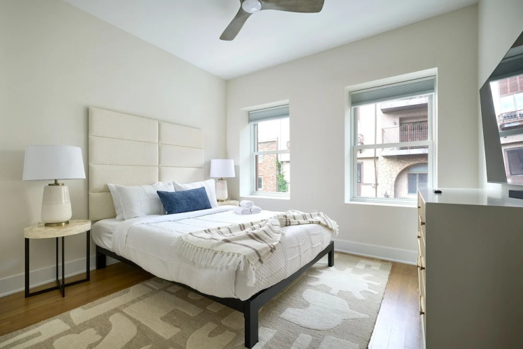 Sunny 2BR Loft Work Relax Minutes to NYC