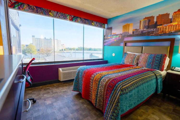 Philly Inn & Suites Hotel