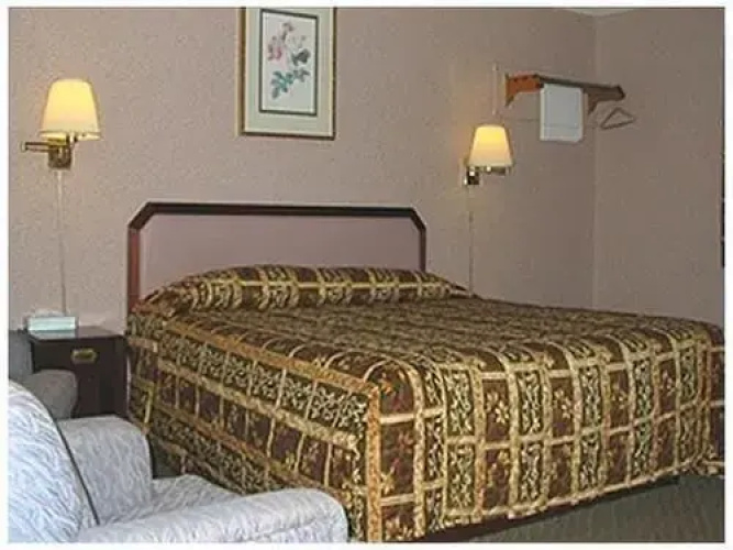 Red Carpet Inn Denver