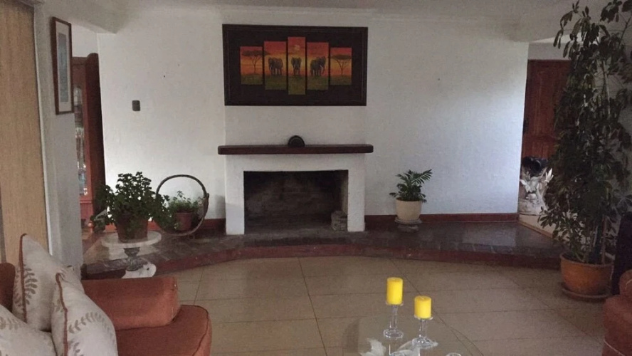 R&S House