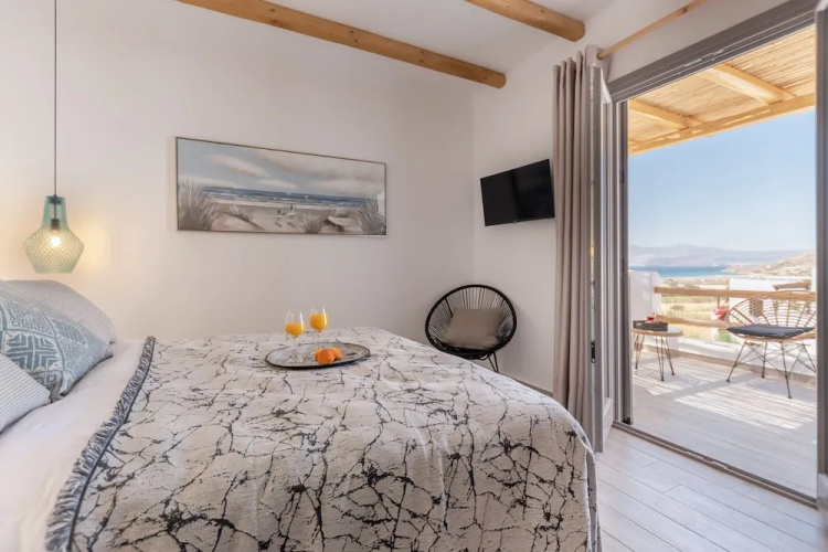 Naxos Contelibro