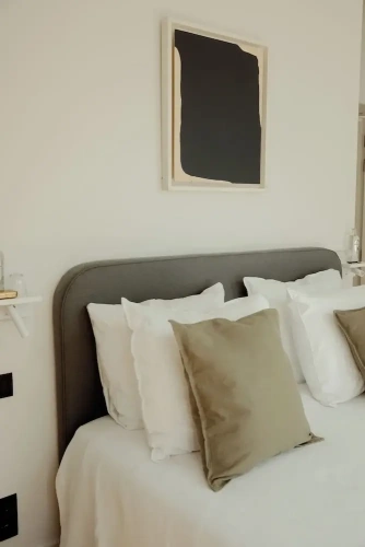 1 Bedroom Deluxe Suite with city view