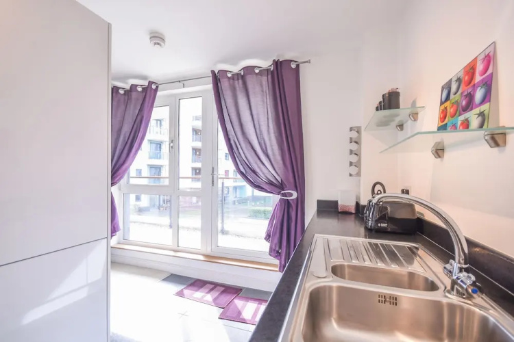 Town or Country - Splash Apartments