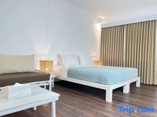 Deluxe room with ocean view