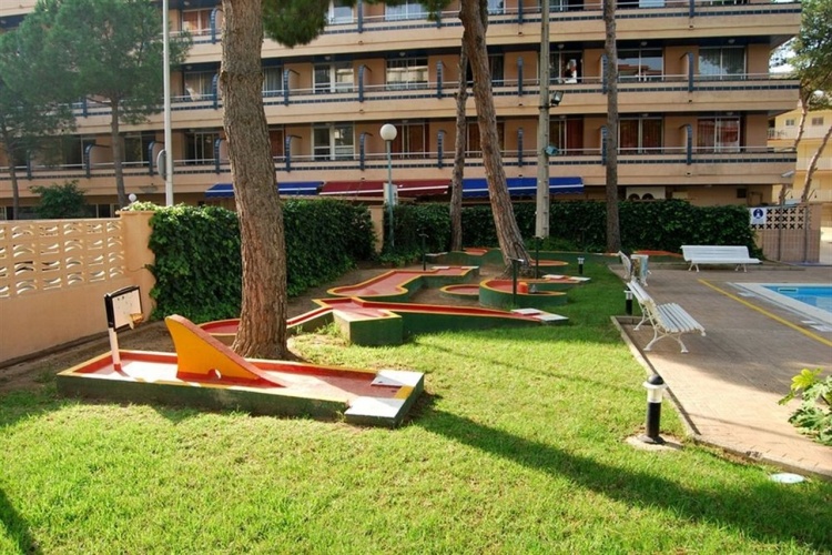 4R Playa Park photo 9
