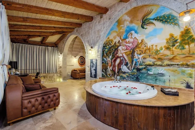 Suite with balcony and with city view