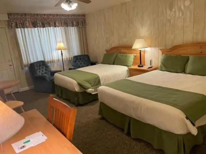 June Lake Motel