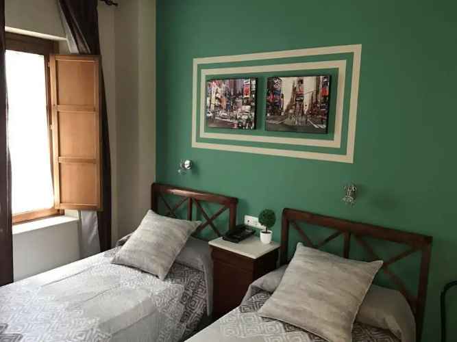 Hostal Puerta Carmona