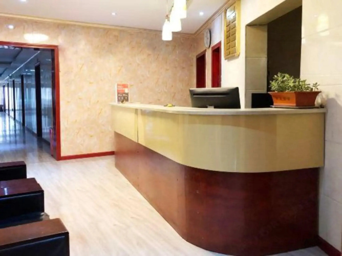 Oyo Desheng Hotel